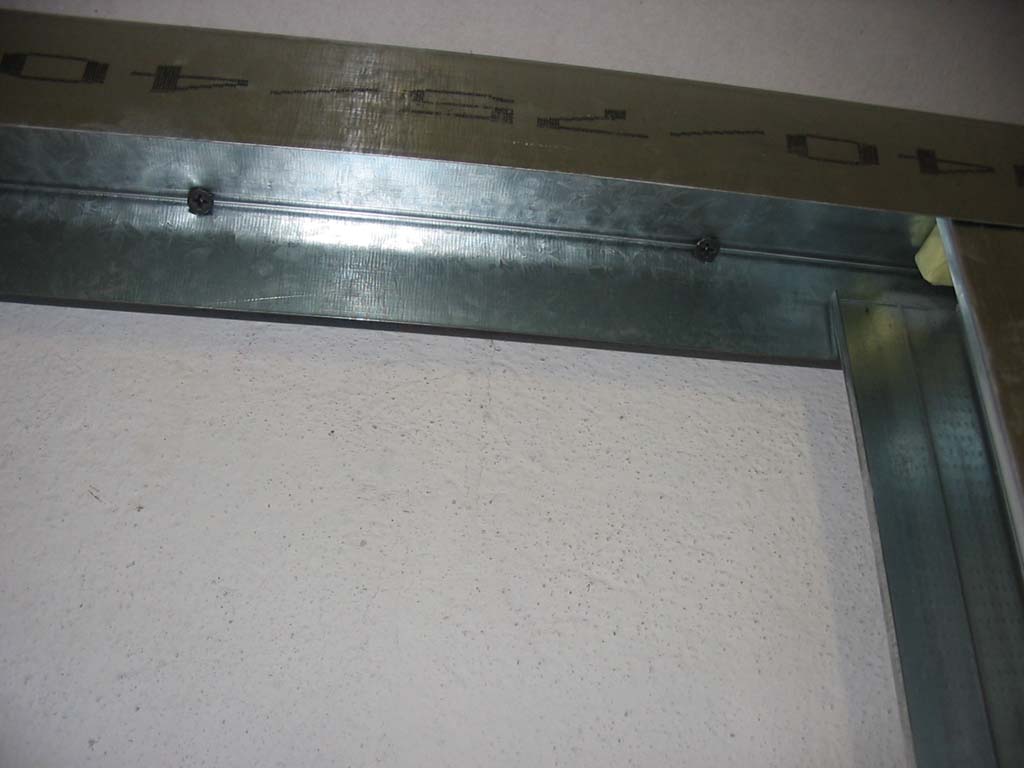 Predelna stena spalnica detajl