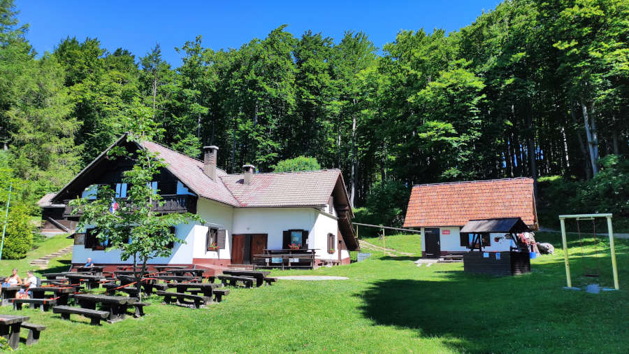 Planinski dom dr. Franca Goloba