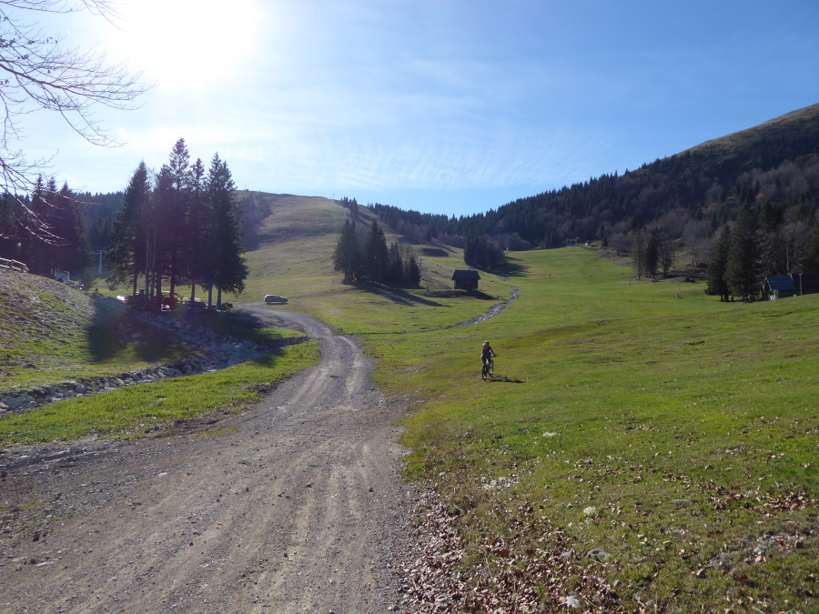 Začetek vzpona na Soriški planini